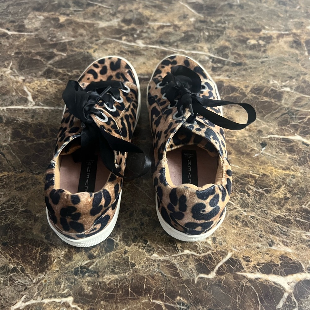 STEVEN by Steve Madden Sheren Leopard Print Sneakers Women’s 6.5B Ribbon Lace - Picture 4 of 6